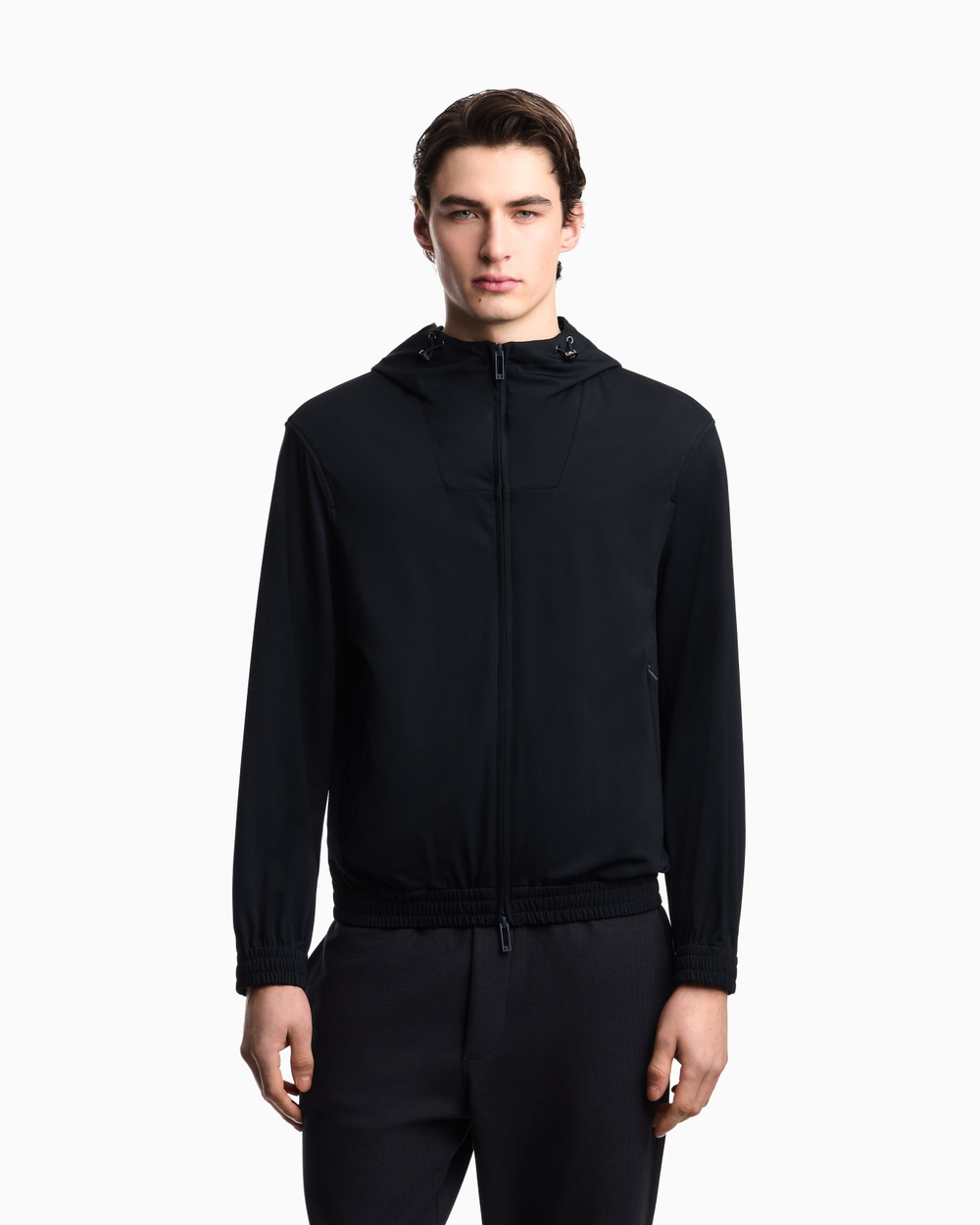 Emporio Armani Emporıo Armani Erkek Normal Kesim Fermuarlı Lastikli Kapüşonlu Esnek Kumaşlı Lacivert Ceket EM004496 AF23435-UB118