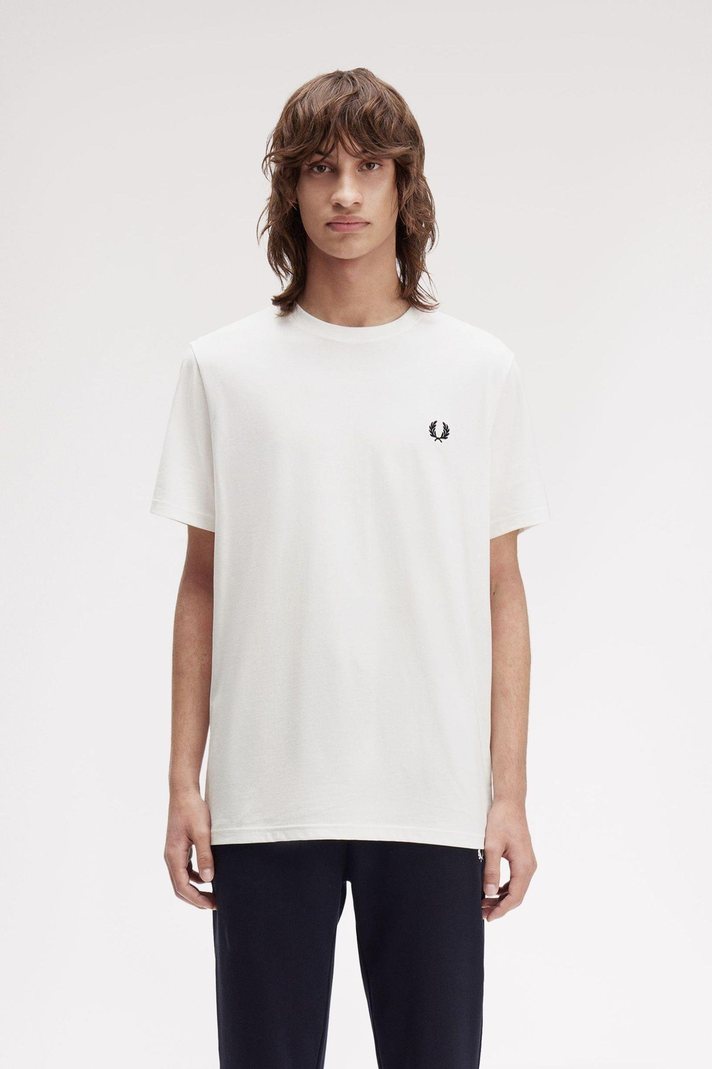 Fred Perry Fred Perry Erkek Normal Kalıp %100 Pamuk Sırtı Logo Baskılı Kısa Kollu Beyaz T-Shirt M1303-129