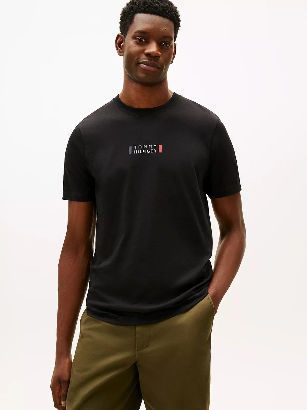 Tommy Hilfiger Tommy Hilfiger Erkek Regular Fit Yuvarlak Yakalı Pamuklu Kısa Kollu Siyah T-Shirt MW0MW41453-BDS