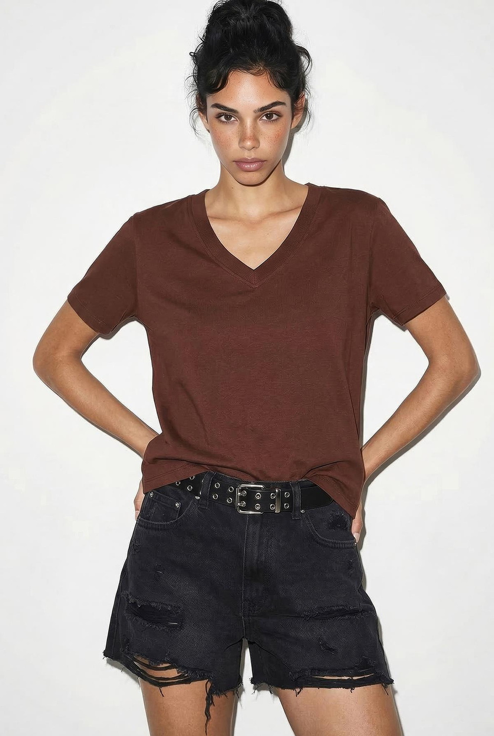 %100 Organik Pamuk Derin V Yakalı Comfort Fit T-Shirt 60602066 - Kahverengi