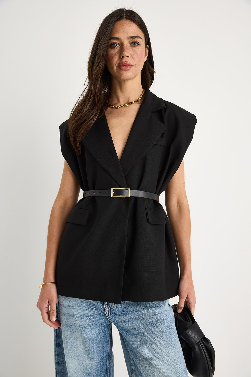 Kadın Cep Detaylı Kemerli Vatkalı Oversize Astarlı Blazer Yelek 11143 60281003 - Siyah