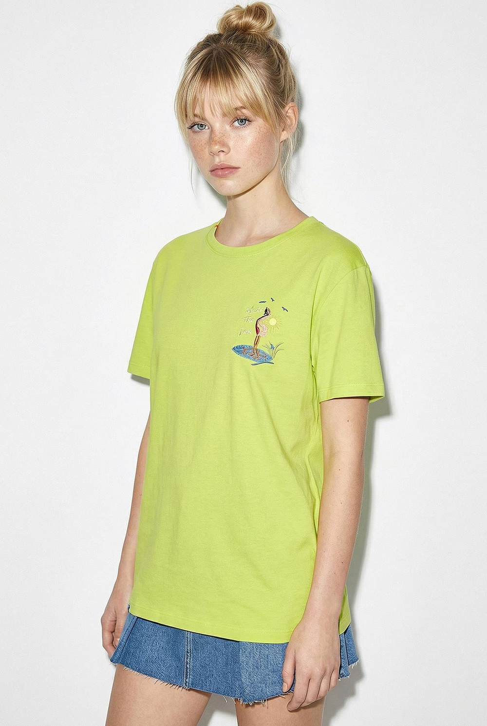 Kadın %100 Pamuk El İşi Flamingo Nakış Detaylı Premium Tasarım T-Shirt 1004 60282049 - Fıstık Yeşili
