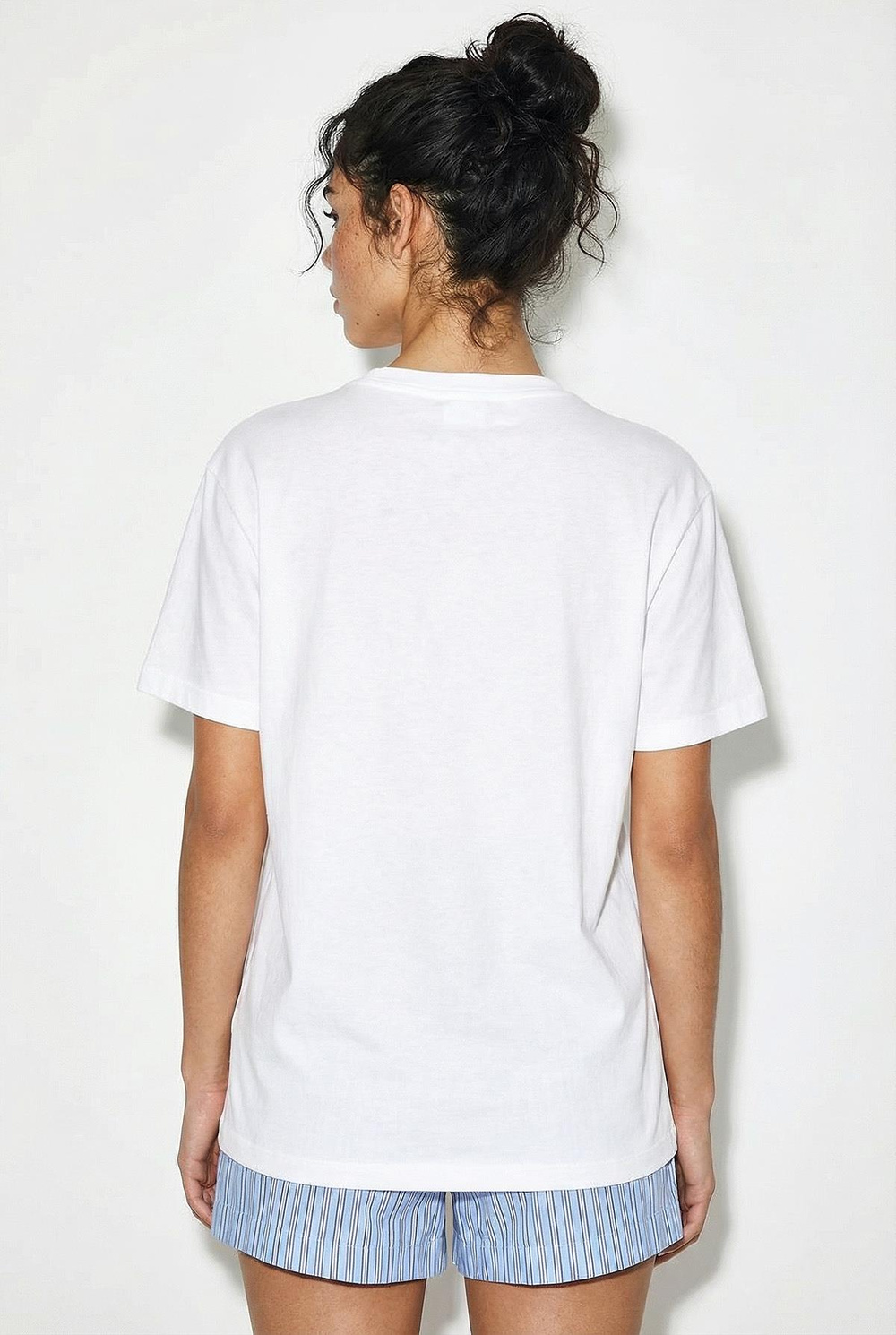 Kadın %100 Pamuk El İşi Minimal Nakış Detaylı Premium Tasarım T-Shirt 1003 60282051 - Beyaz