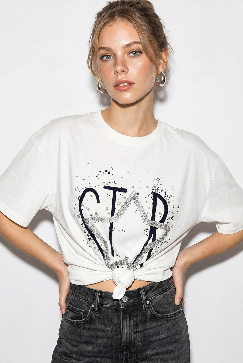 Kadın %100 Pamuk Yıldız ve Kabartma Baskı Detaylı Oversize Basic T-Shirt ÖT100019 60286294 - Beyaz