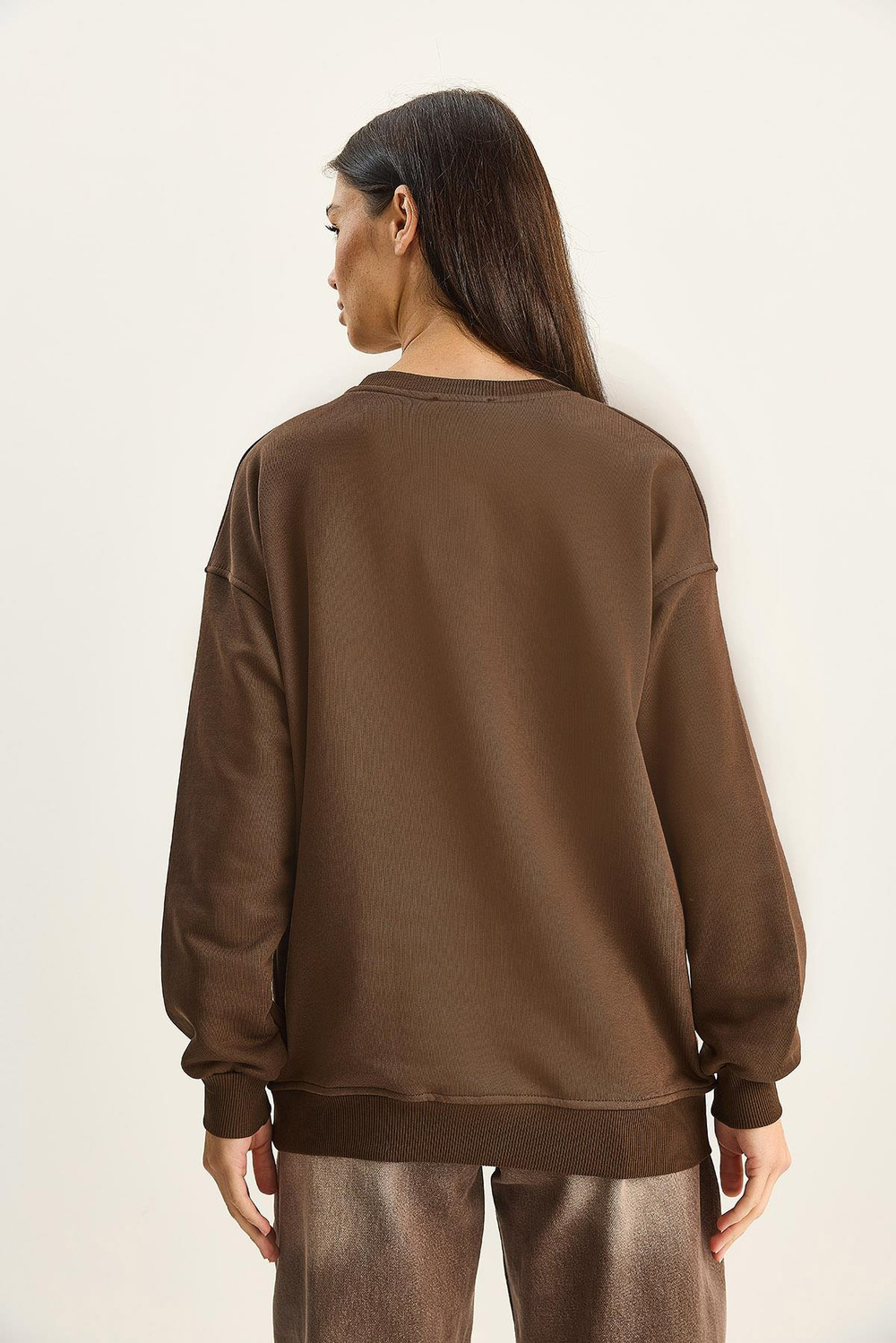Kadın Bisiklet Yaka Çiçek Boncuk İşlemeli Relaxed Sweatshirt 1572 60283809 - Kahverengi