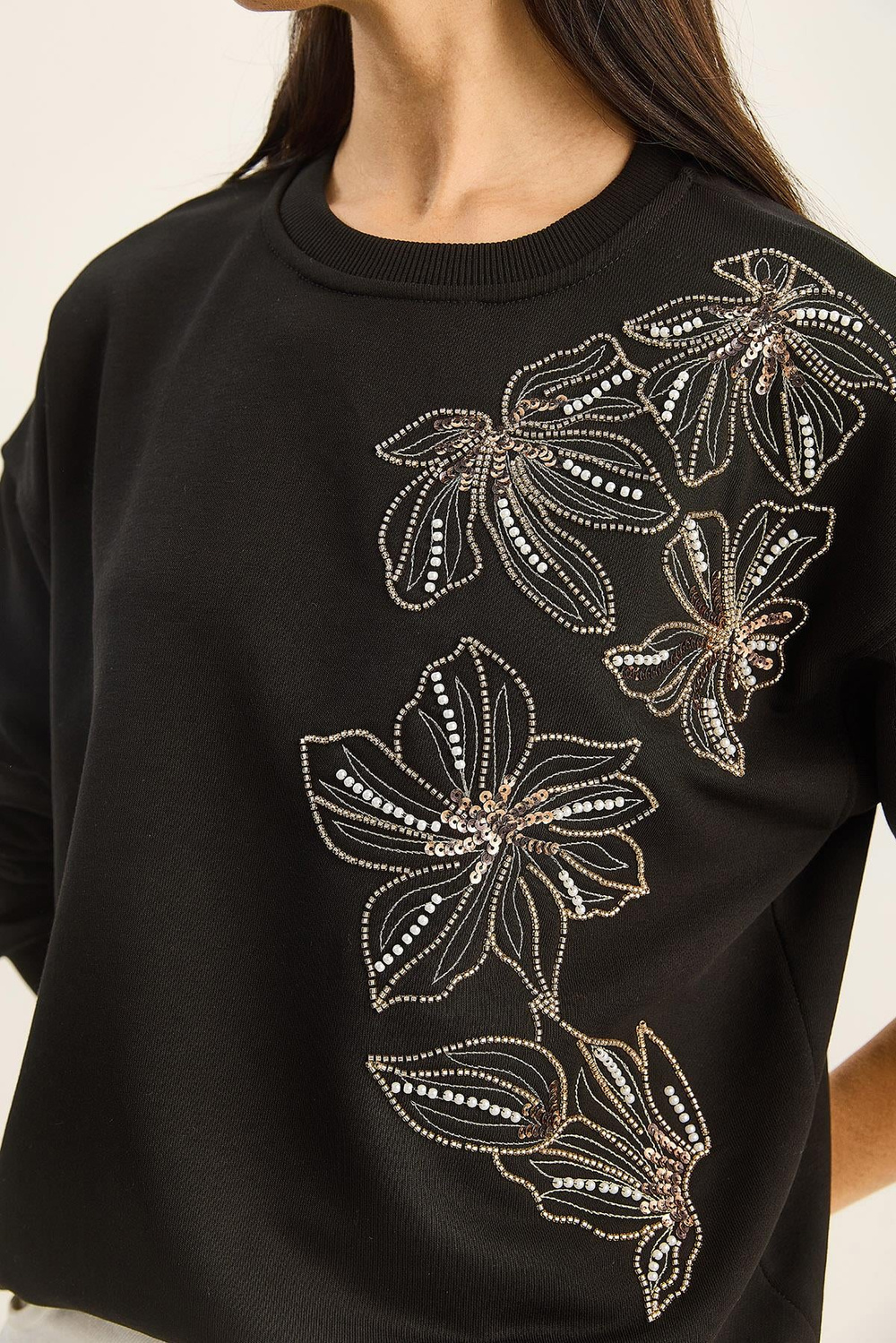Kadın Bisiklet Yaka Çiçek Boncuk İşlemeli Relaxed Sweatshirt 1572 60283809 - Siyah