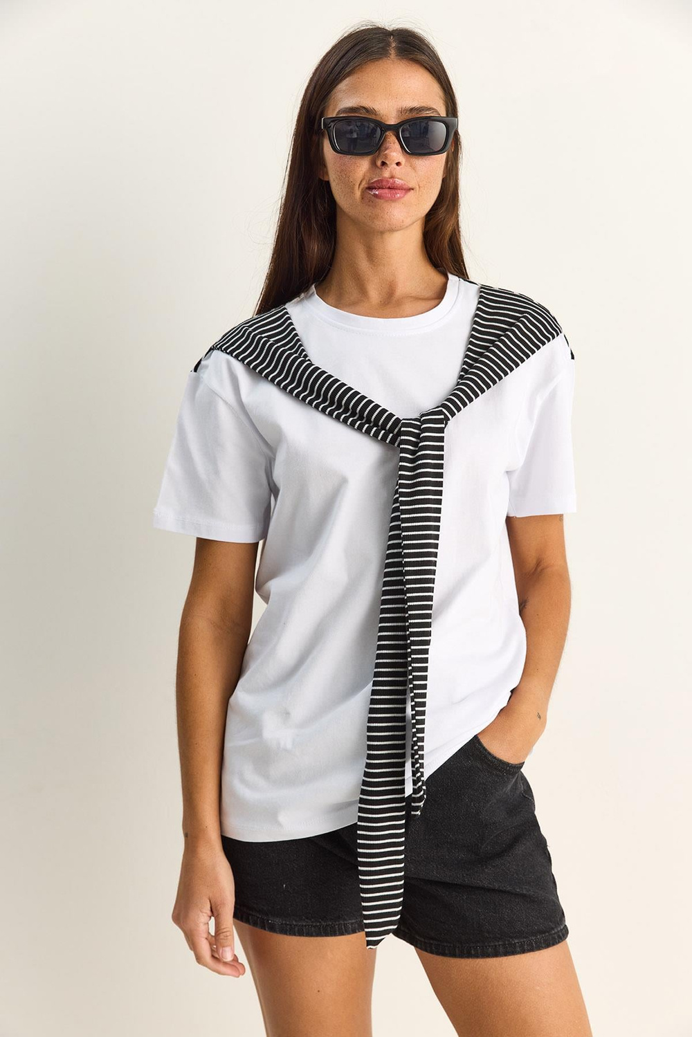 Kadın Çizgili Şal Detaylı Relaxed Basic T-Shirt 7679 60286112 - Beyaz