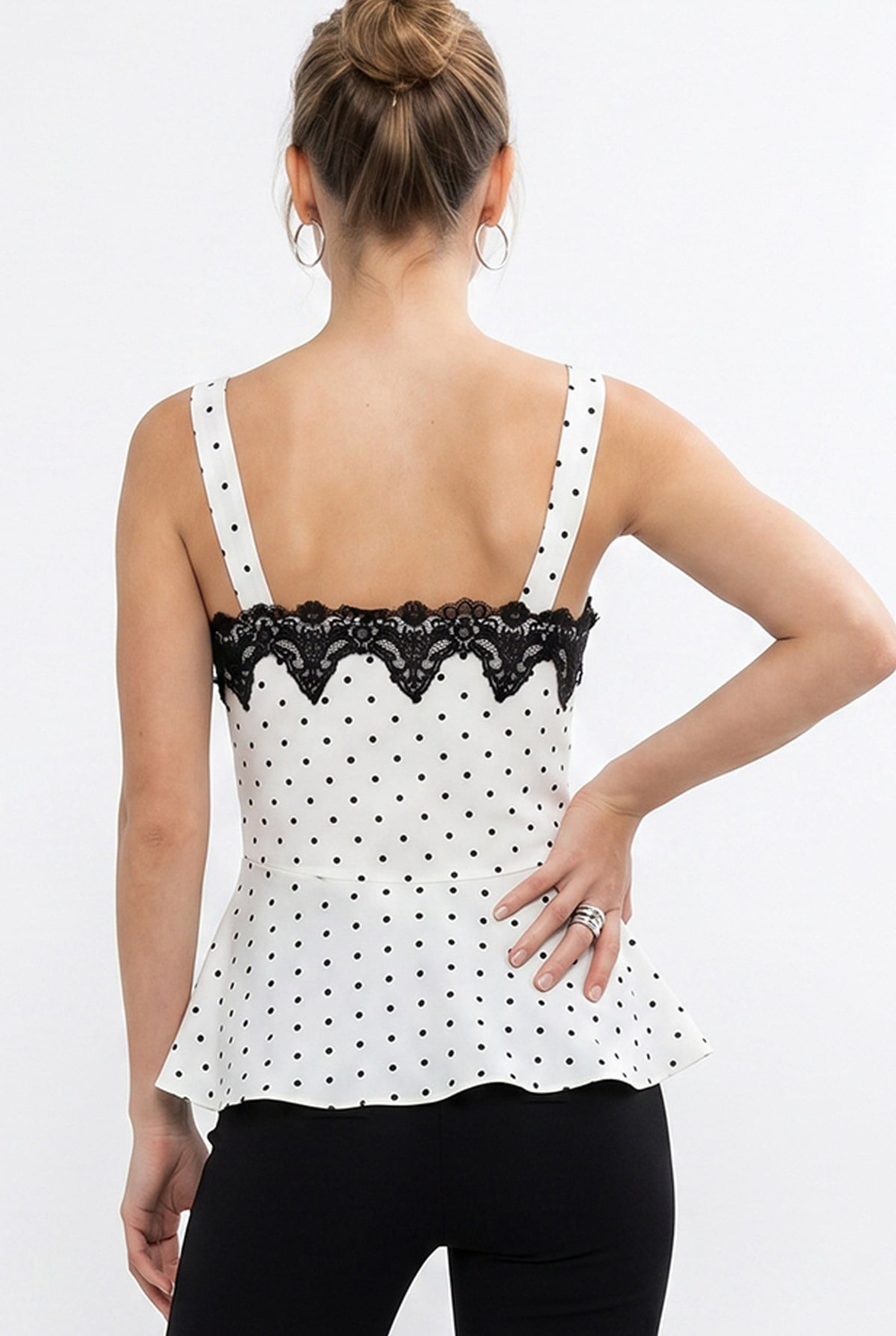 Kadın Dantel Detaylı Askılı Puantiyeli Peplum Bluz 5557 60286338 - Beyaz-Siyah