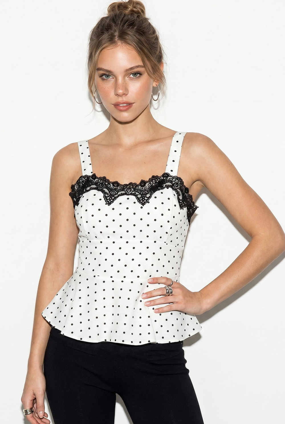 Kadın Dantel Detaylı Askılı Puantiyeli Peplum Bluz 5557 60286338 - Beyaz-Siyah