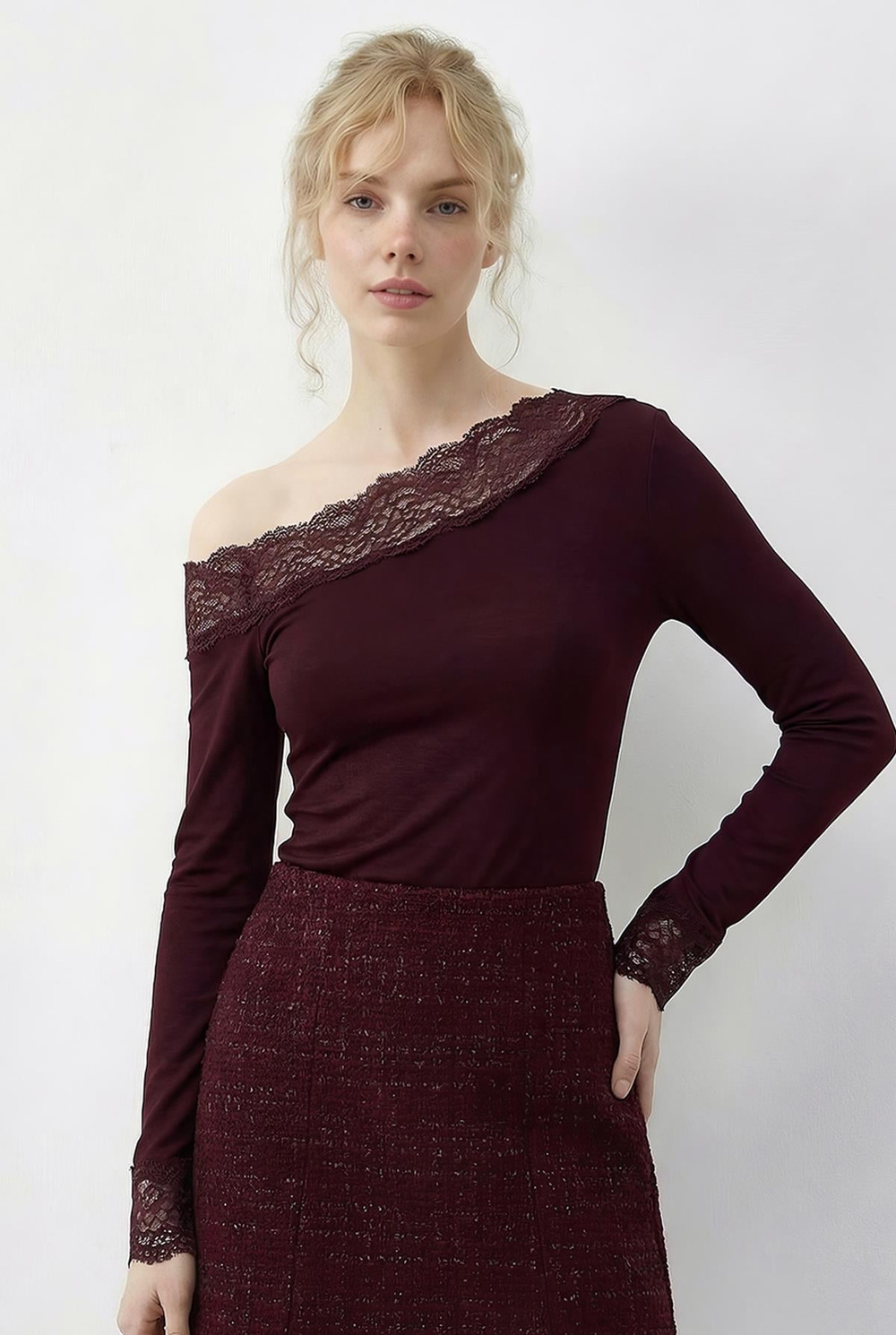 Kadın Dantel Detaylı Madonna Yaka Bluz 1063 60286036 - Bordo