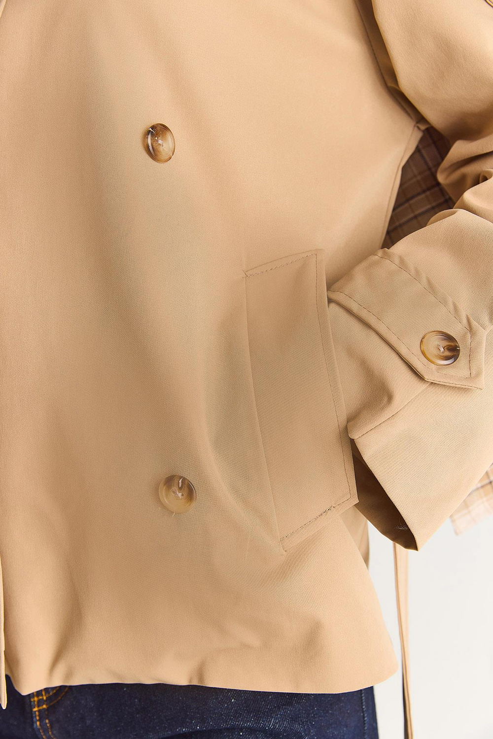 Kadın Dik Yaka Kuşak Detaylı Astarlı Oversize Kısa Trençkot 26-004 60283556 - Camel