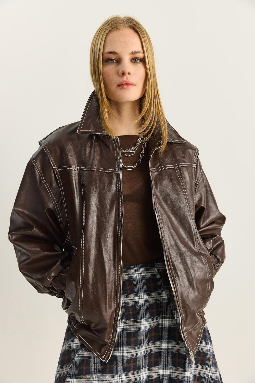 Kadın Dikiş Detaylı Astarlı Beli Lastikli Cepli Oversize Suni Deri Ceket 3173 60283894 - Kahverengi