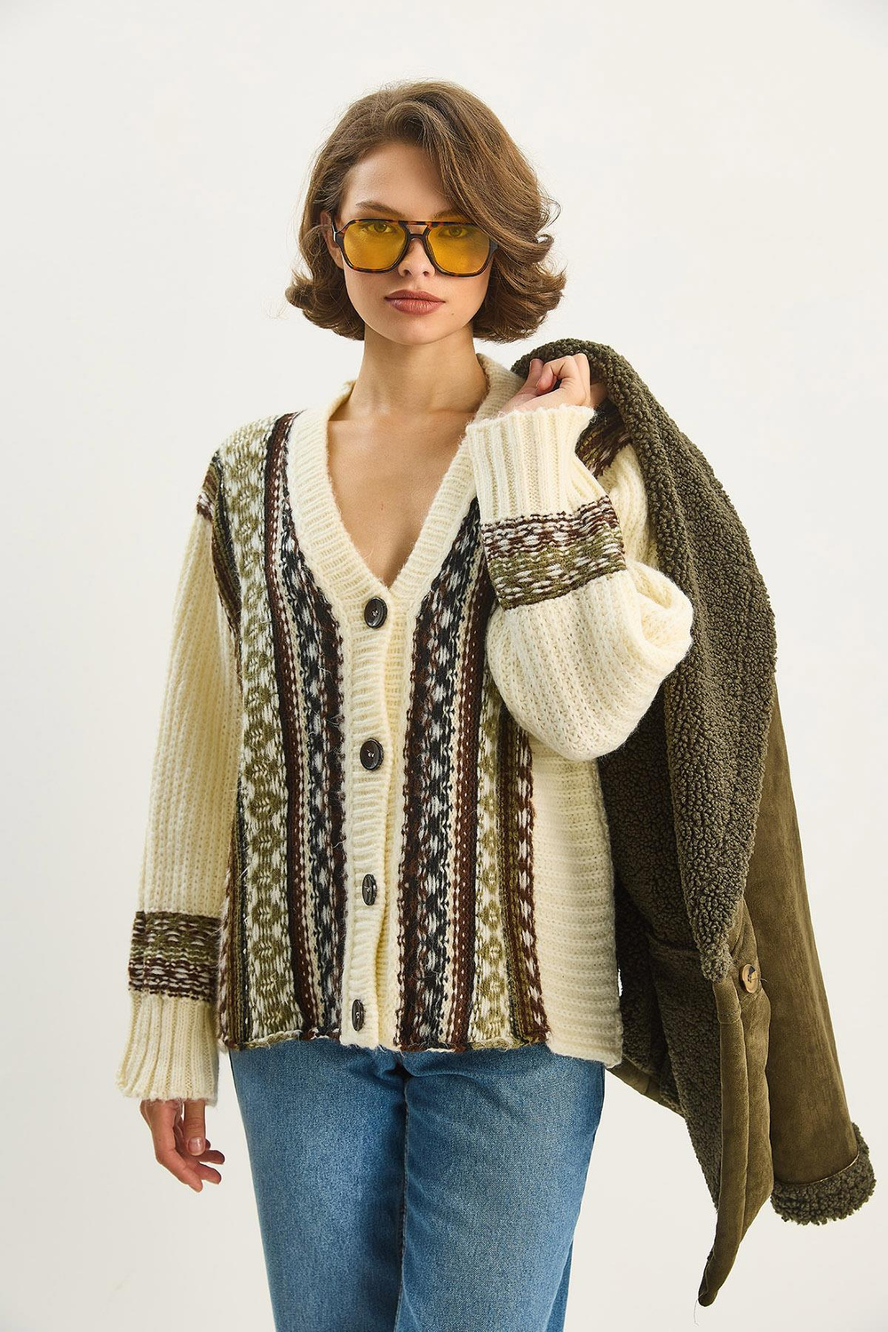 Kadın Etnik Desenli Oversize V Yaka Düğmeli Kalın Triko Hırka 5057 60283576 - Krem