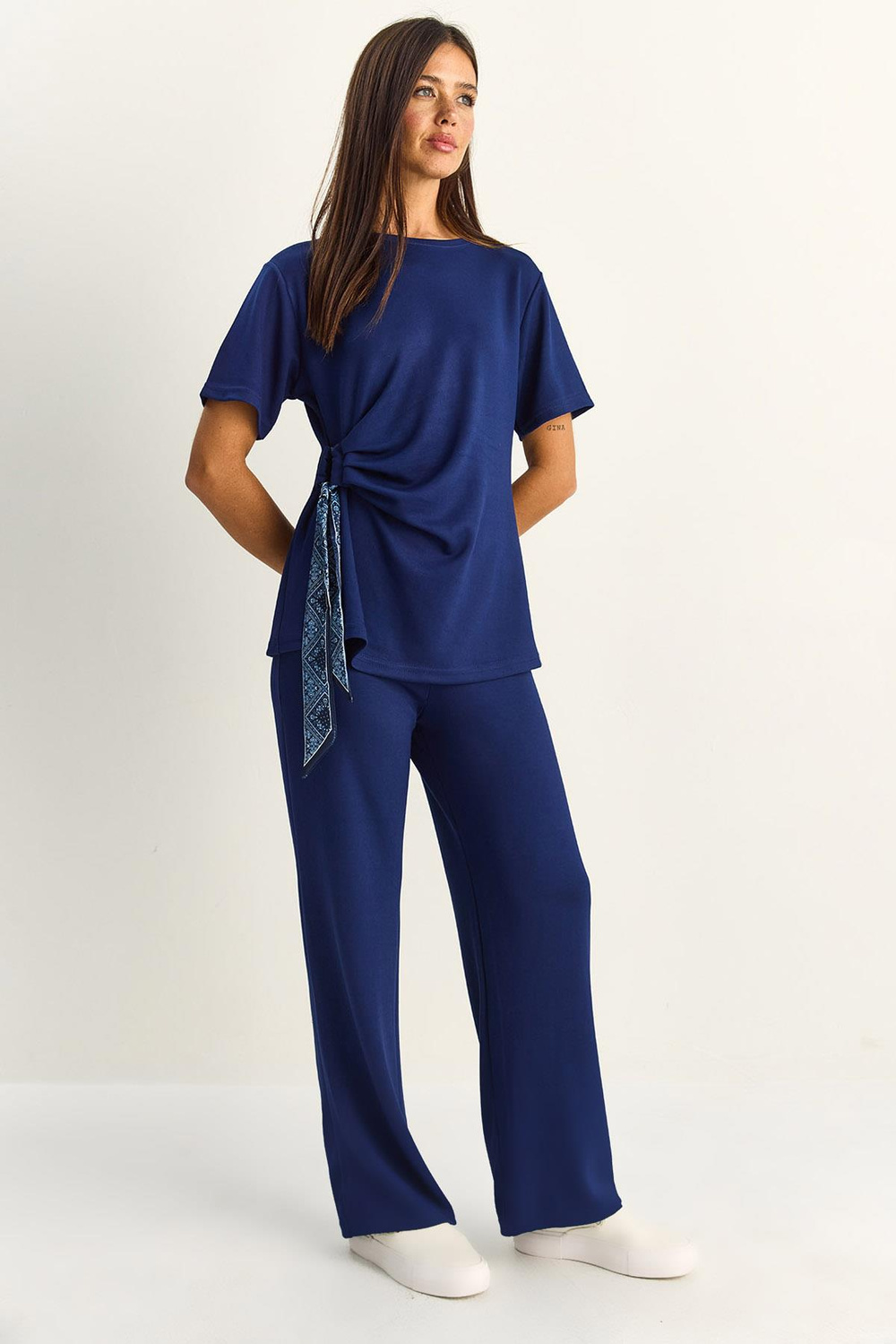 Kadın Fularlı Bağlama Detaylı T-Shirt Yüksek Bel Pantolon Alt-Üst Takım 7630 60286041 - Lacivert