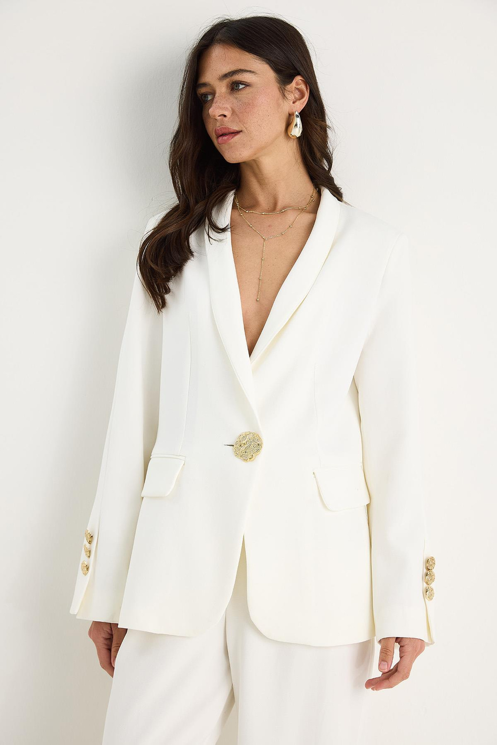 Kadın Gold Düğme Detaylı Hakim Yaka Şık Blazer Ceket 50182 60283264 - Ekru
