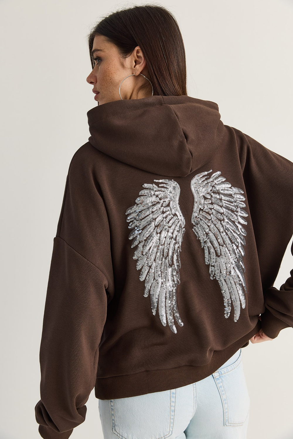 Kadın Kanat Detaylı Taş İşlemeli Kapüşonlu Kanguru Cepli Sweatshirt 4197 60286519 - Acı Kahve