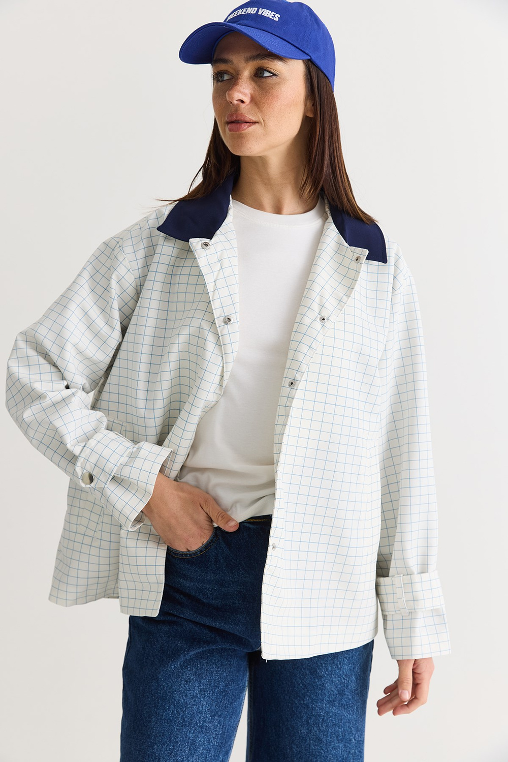 Kadın Kontrast Yaka Ekose Desenli Astarlı Oversize Trençkot M-1 60286563 - Beyaz-Lacivert