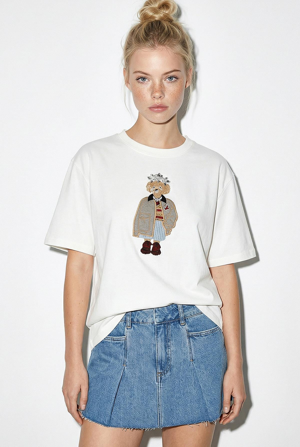 Kadın Köpek Nakışlı Taş İşlemeli Relaxed Fit %100 Pamuk T-Shirt 1077 60286067 - Beyaz