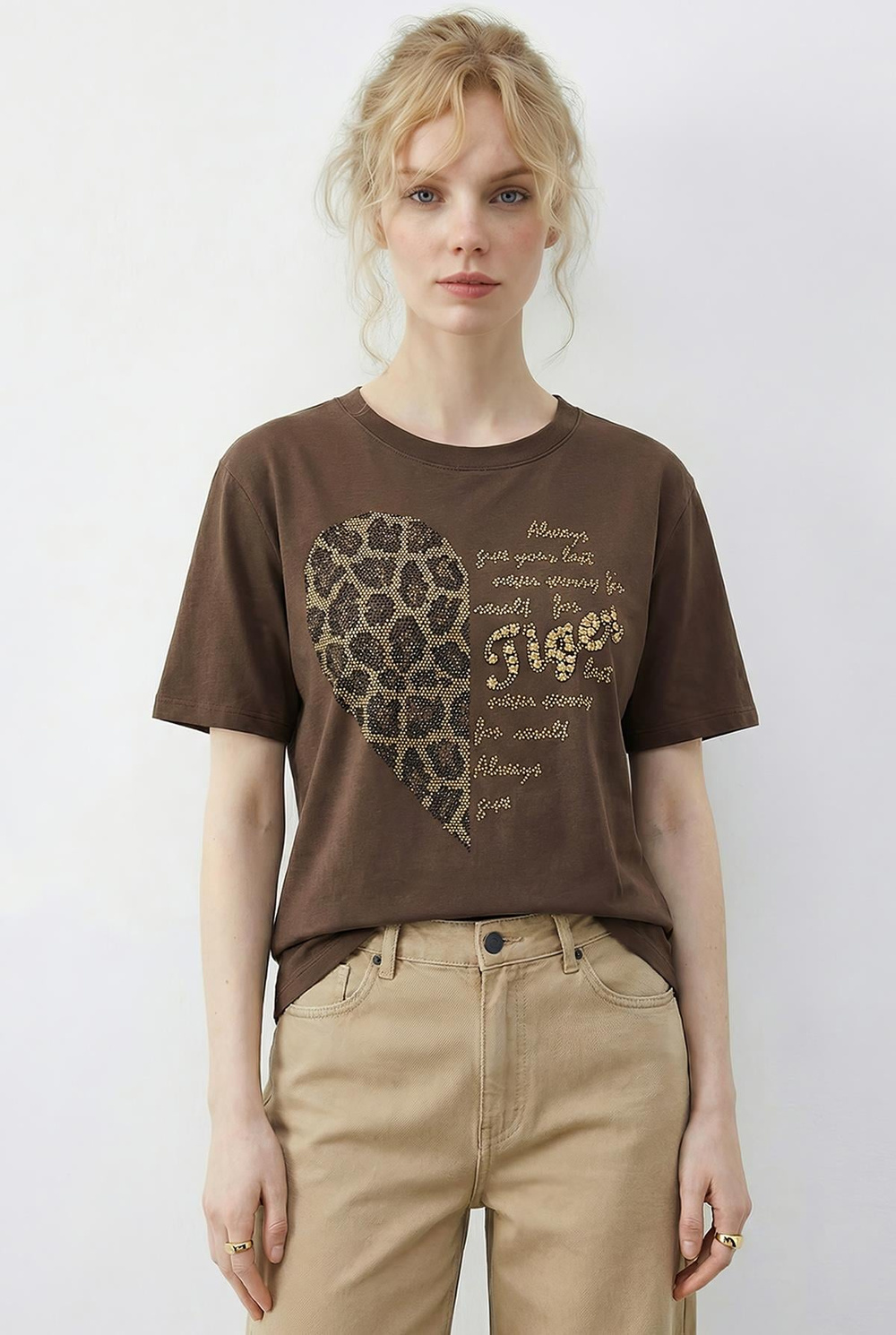 Kadın Leopar Kalp Taş İşlemeli Bisiklet Yaka Regular Fit T-Shirt 2210 60283976 - Kahverengi