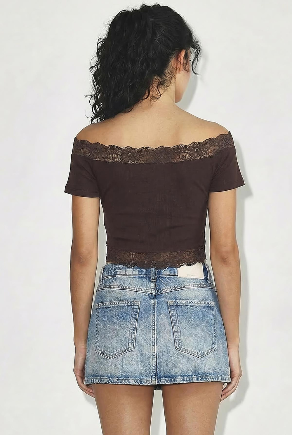 Kadın Madonna Yaka Dantel Detaylı Soft Touch Crop Bluz 0992 60286052 - Acı Kahve