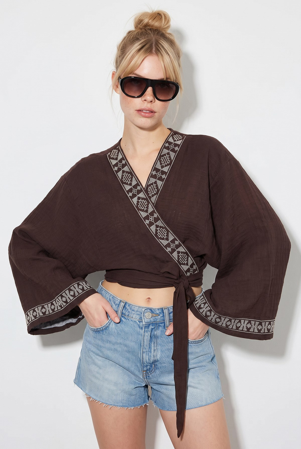 Kadın Nakış İşlemeli Bağlama Detaylı Geniş Kollu Müslin Kimono Bluz 7014 60283386 - Acı Kahve