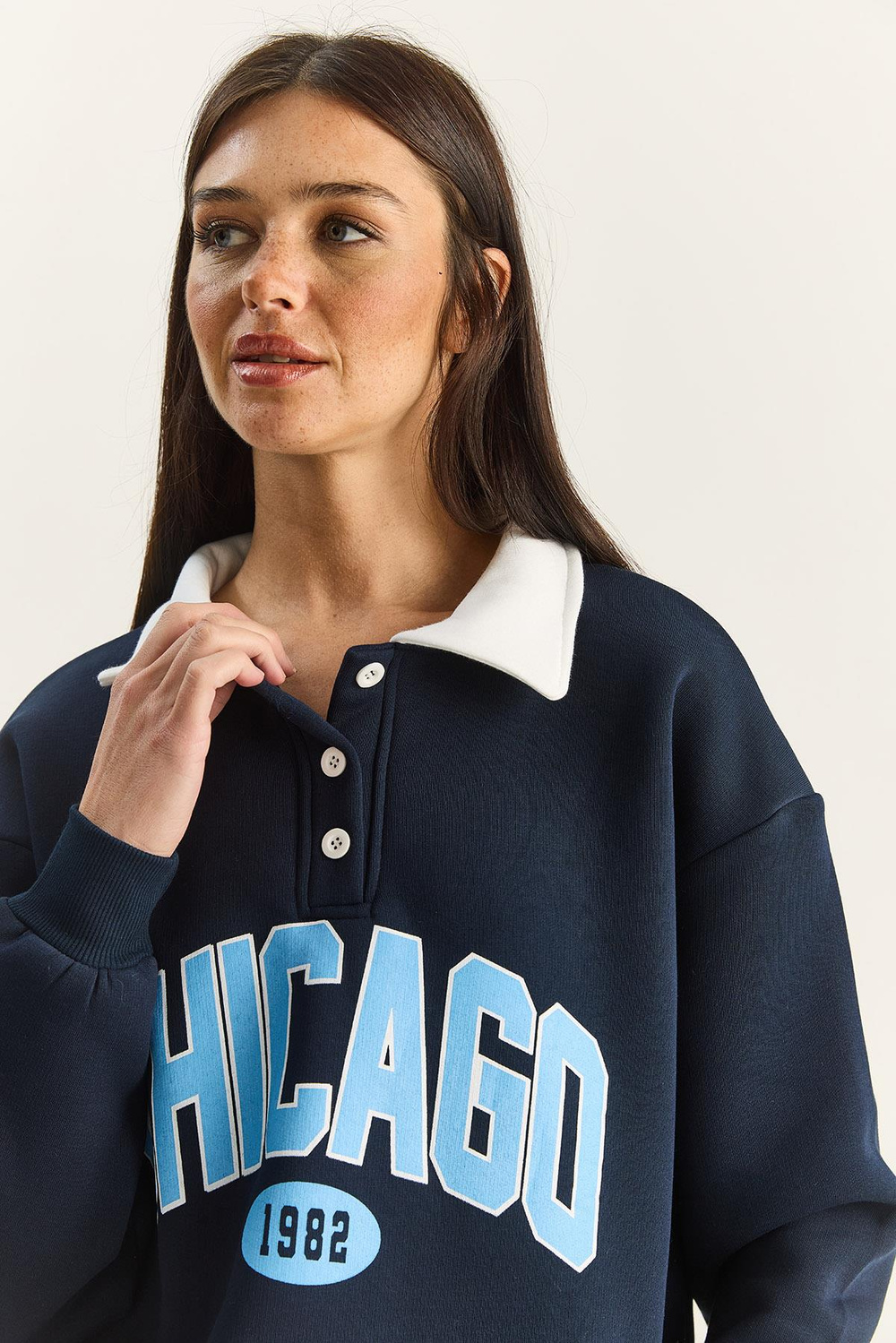 Kadın Polo Yaka Chicago Baskılı Üç İplik Şardonlu Sweatshirt 60601050 - Lacivert
