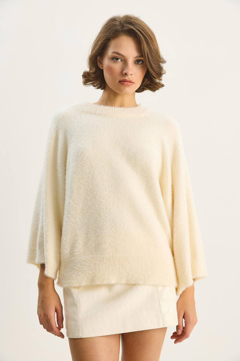 Kadın Sakallı Oversize Yumoş Yarasa Kol Triko Kazak 9036 60283635 - Ekru