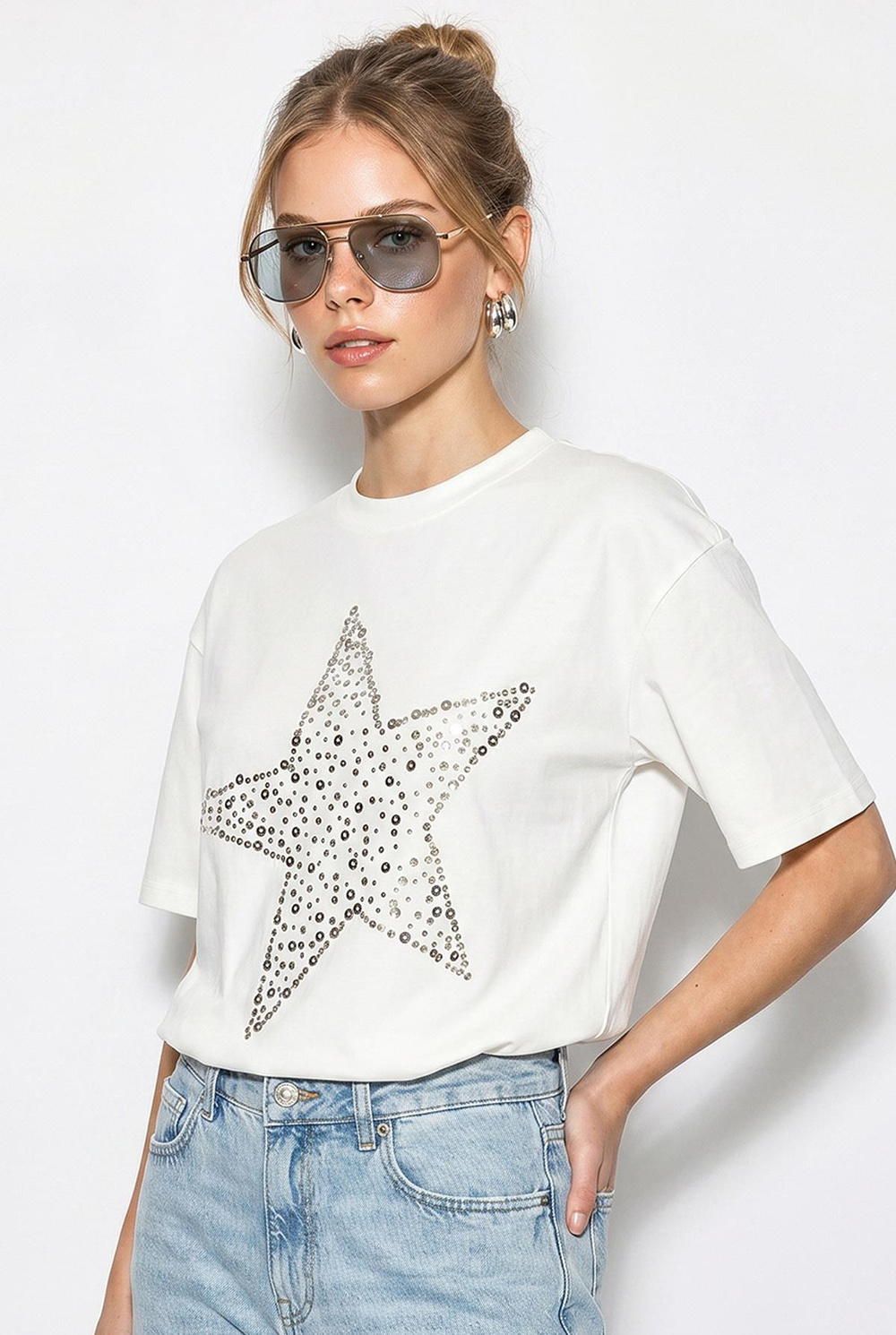 Kadın Taş İşlemeli Yıldız Detaylı %100 Pamuk Oversize T-Shirt ÖT100003 60286297 - Beyaz