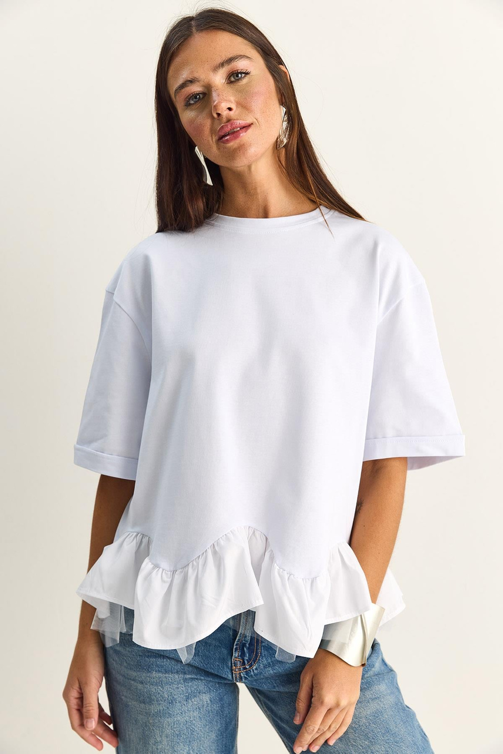 Kadın Tül Detaylı Volanlı Oversize Basic T-Shirt 8789 60286165 - Beyaz