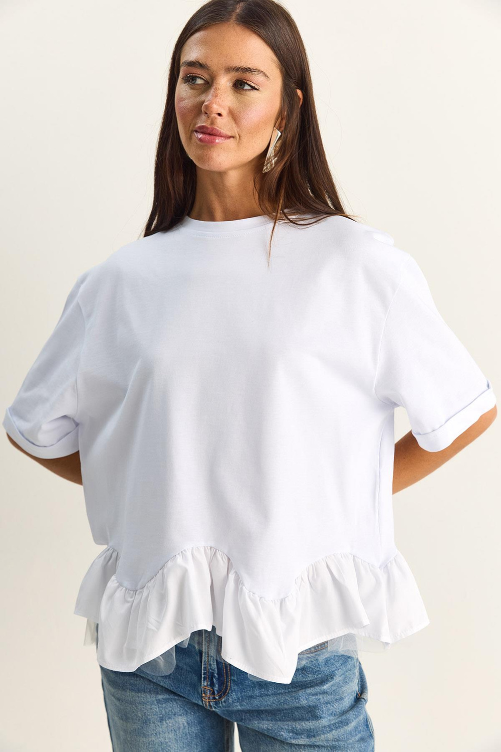 Kadın Tül Detaylı Volanlı Oversize Basic T-Shirt 8789 60286165 - Beyaz