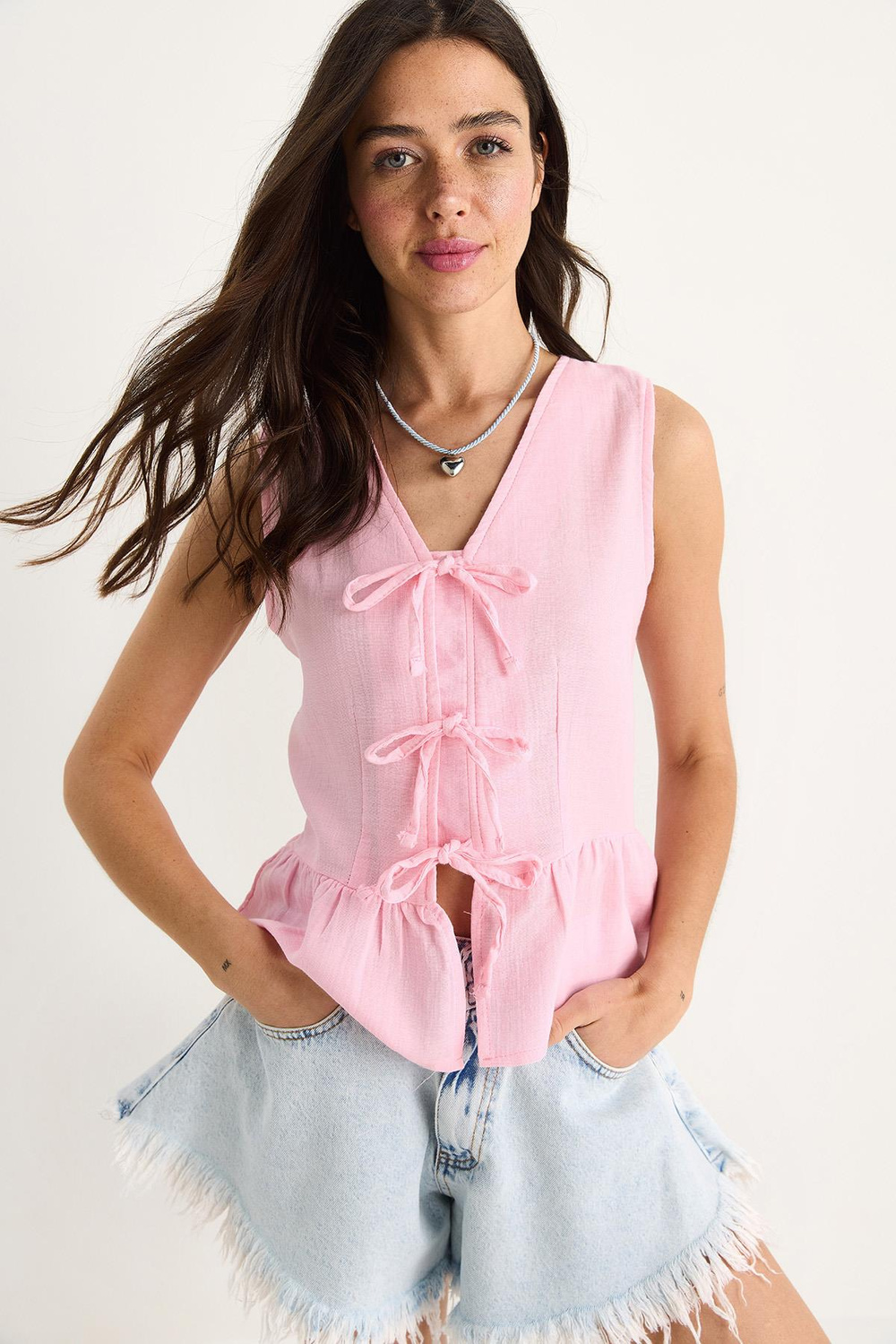 Kadın V Yaka Fiyonk Detaylı Müslin Peplum Bluz G28-4883 60283356 - Pembe