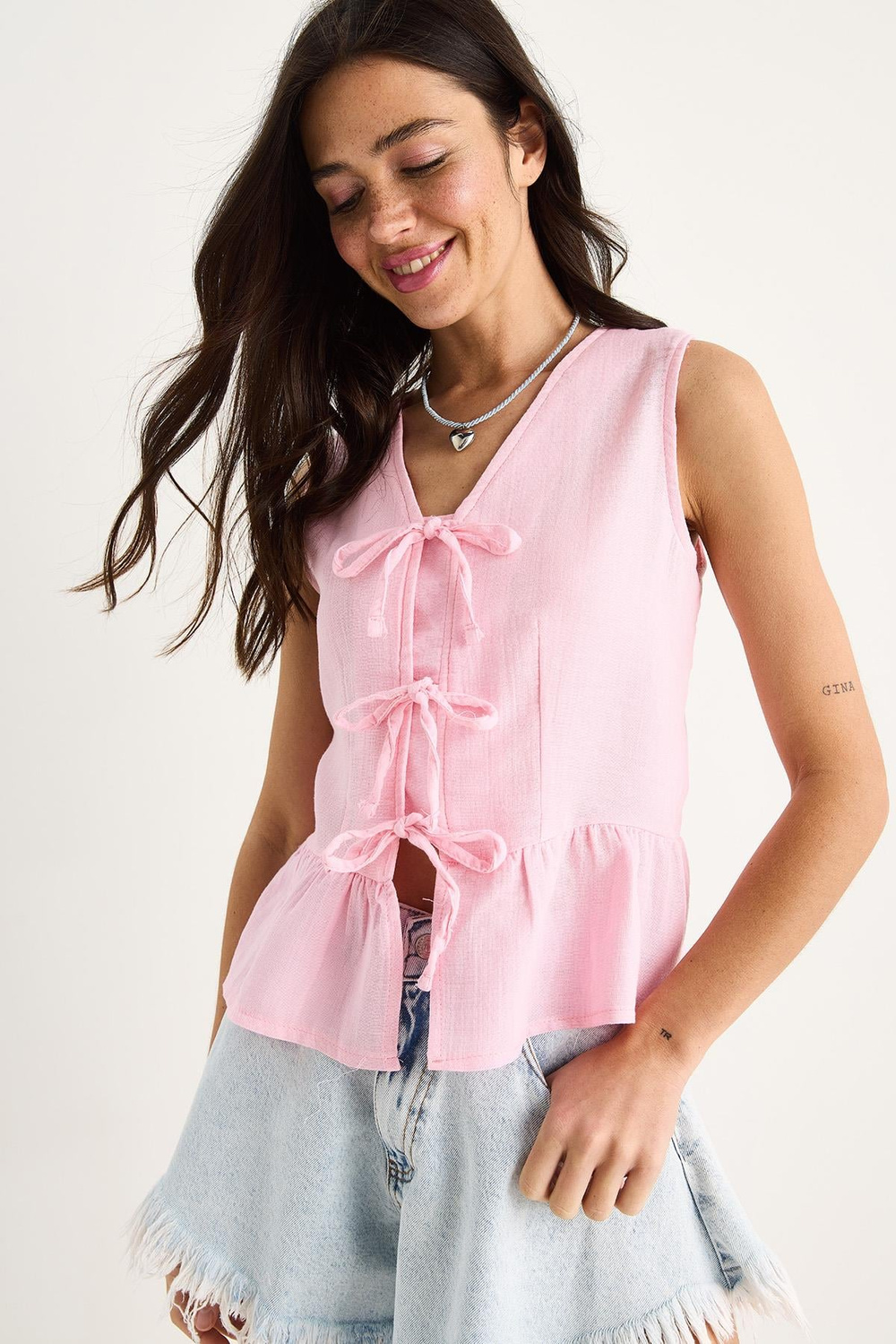 Kadın V Yaka Fiyonk Detaylı Müslin Peplum Bluz G28-4883 60283356 - Pembe