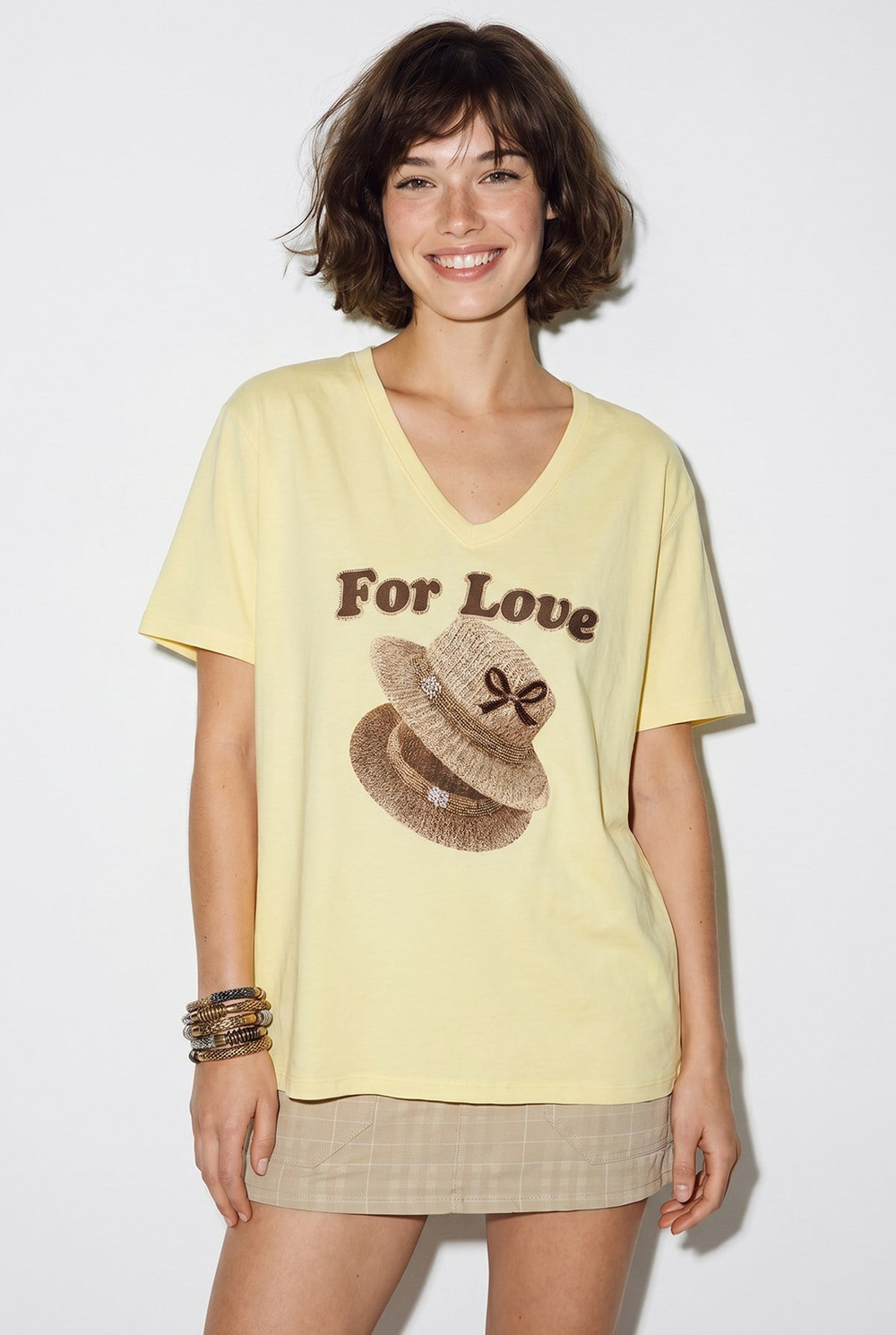 Kadın V Yaka For Love Nakış ve Boncuk İşlemeli Oversize T-Shirt 2240 60286329 - Açık Sarı