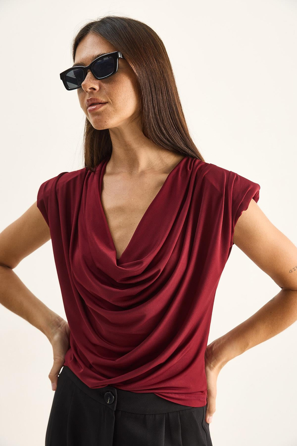 Kadın Vatkalı Degaje Yaka Viskon Bluz 28008 60286179 - Bordo