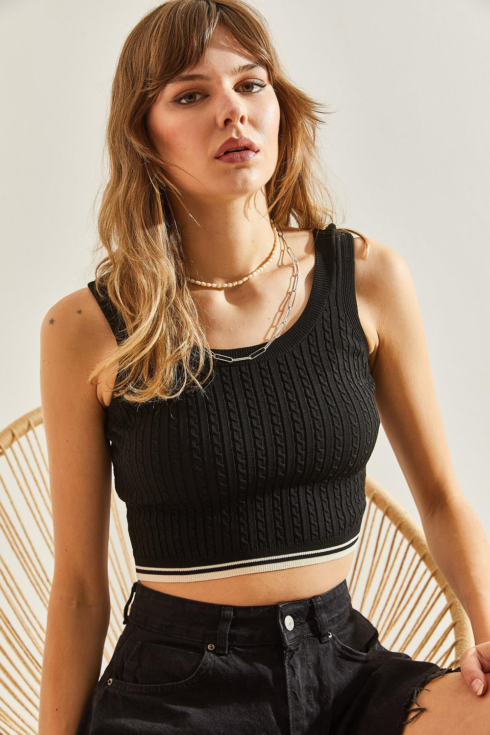 Kadın Kalın Askılı Triko Crop Bluz 20246140 - Siyah
