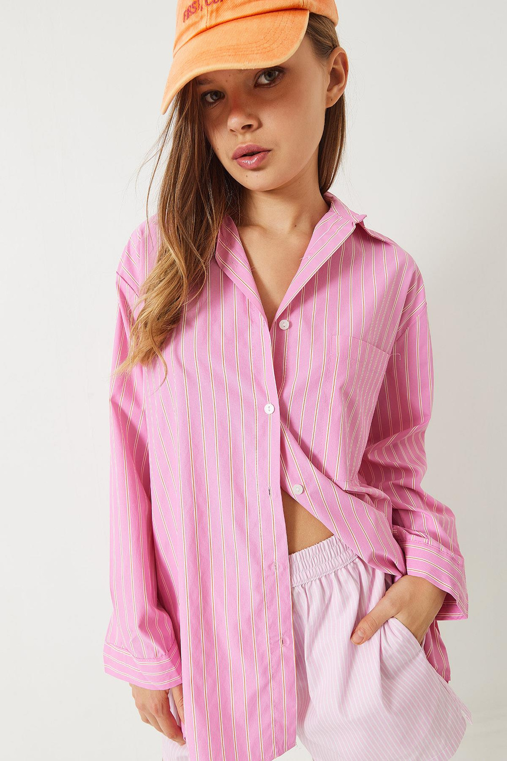 Kadın Tek Cep Detaylı Çizgili Poplin Gömlek 60283071 - Pembe