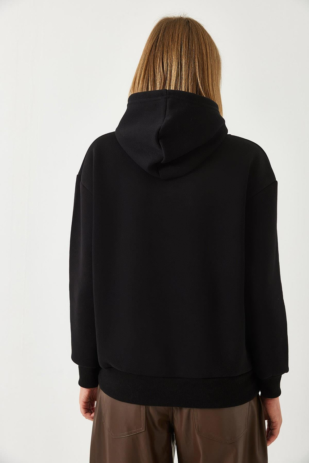 Kadın Üç İplik Şardonlu Renkli Kalp Baskılı Kapşonlu Sweatshirt MBHS025 60601025 - Siyah