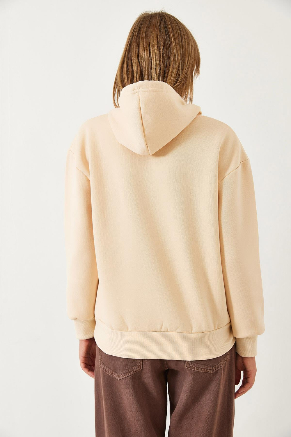 Kadın Üç İplik Şardonlu Renkli Kalp Baskılı Kapşonlu Sweatshirt MBHS025 60601025 - Bej