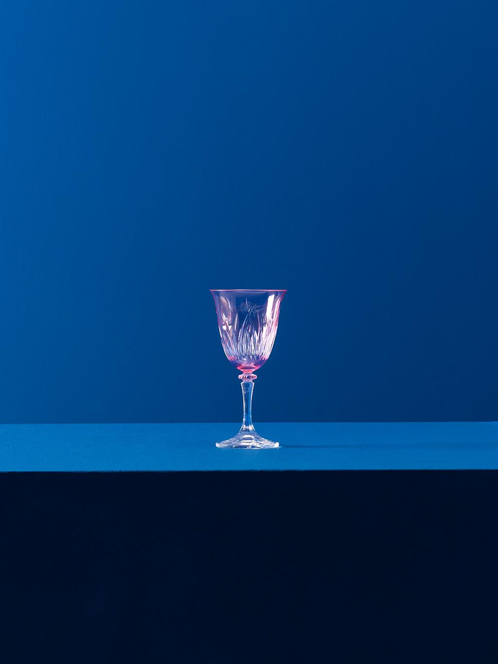Renkli Kristal Şarap Kadehi Seti – 6lı Alev Kesim Geniş Ağızlı