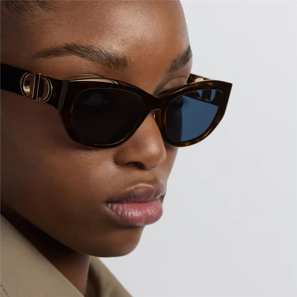 Dior 30Montaigne B5U CD 40156U 52V