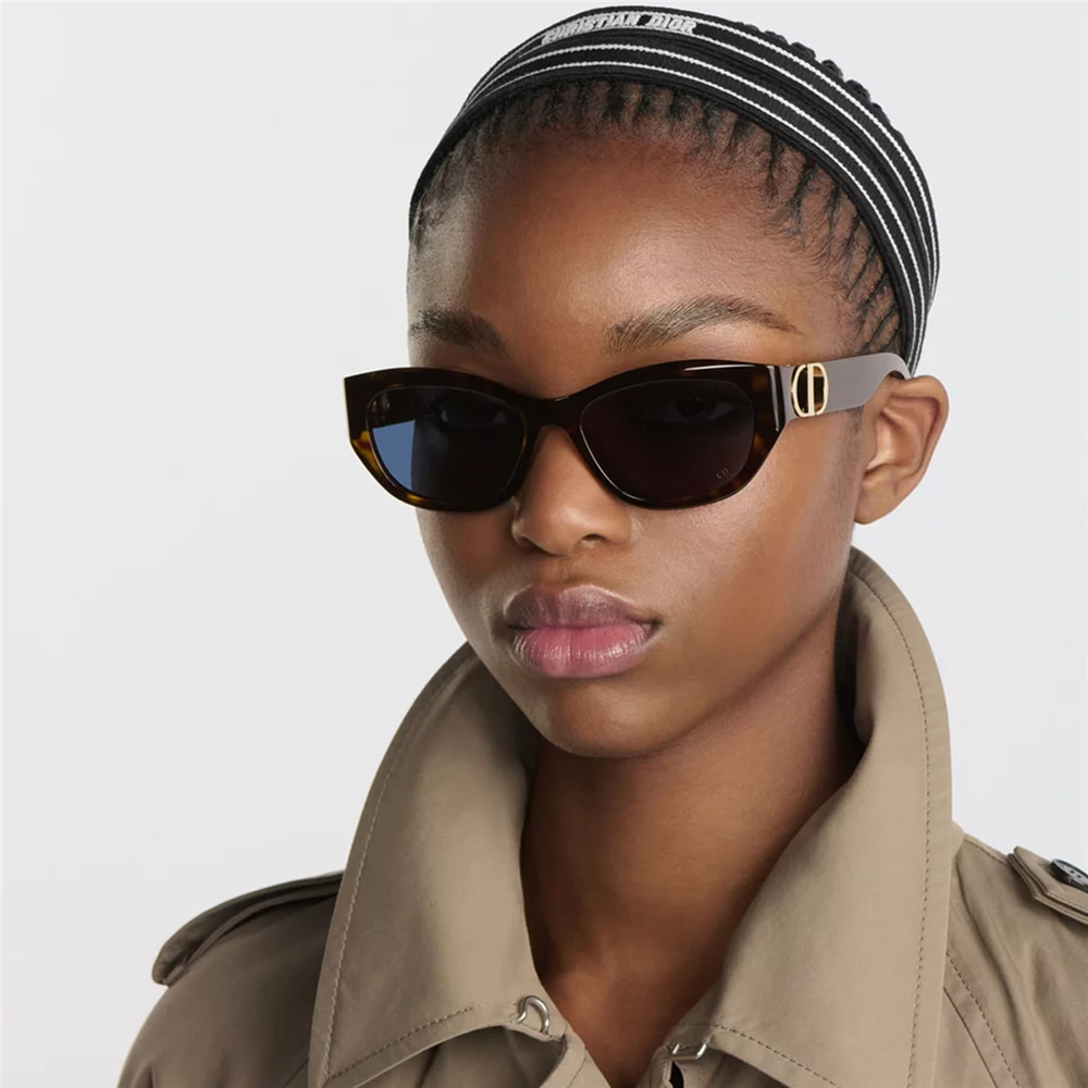Dior 30Montaigne B5U CD 40156U 52V