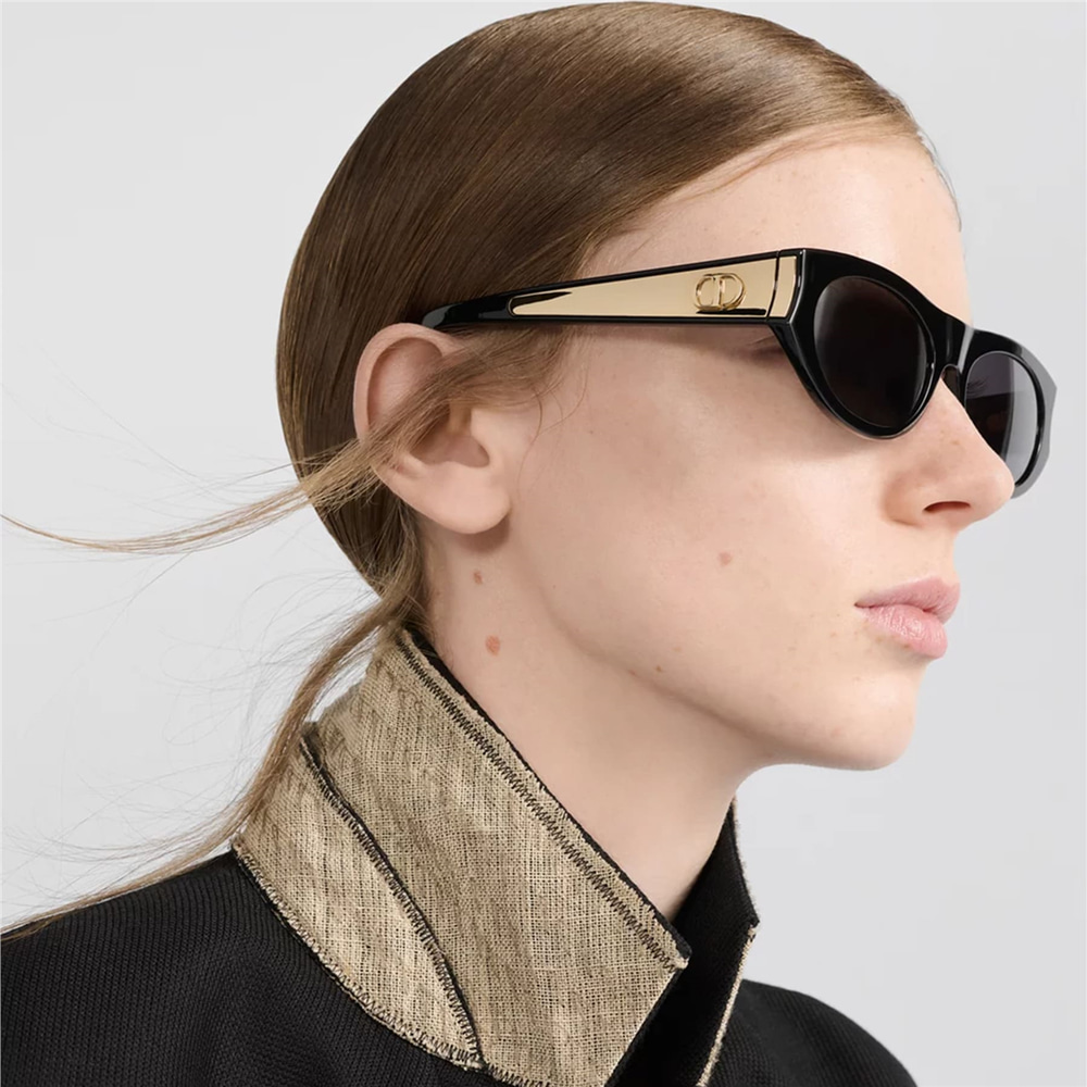 Dior Diorglow B2I CD 40225I 01A