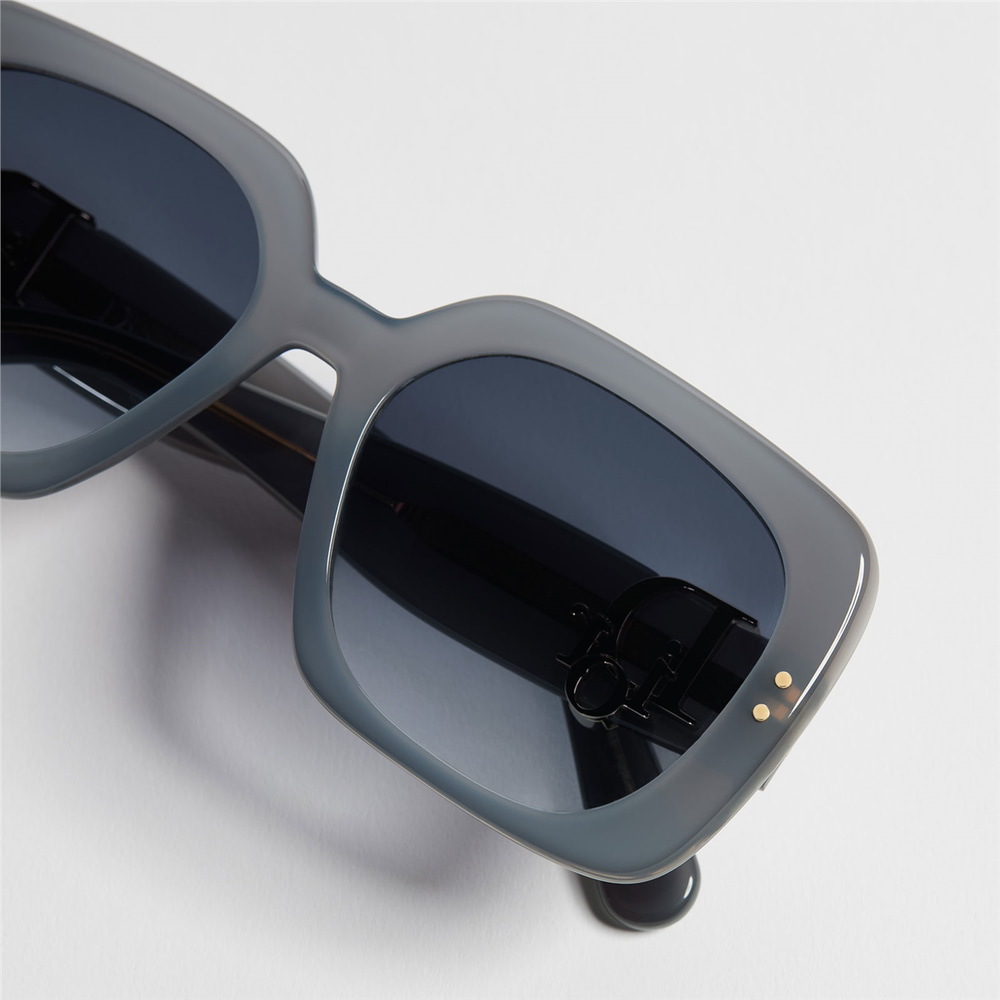 Dior Oblique S1I CD 40273I 20W Kadın Güneş Gözlüğü