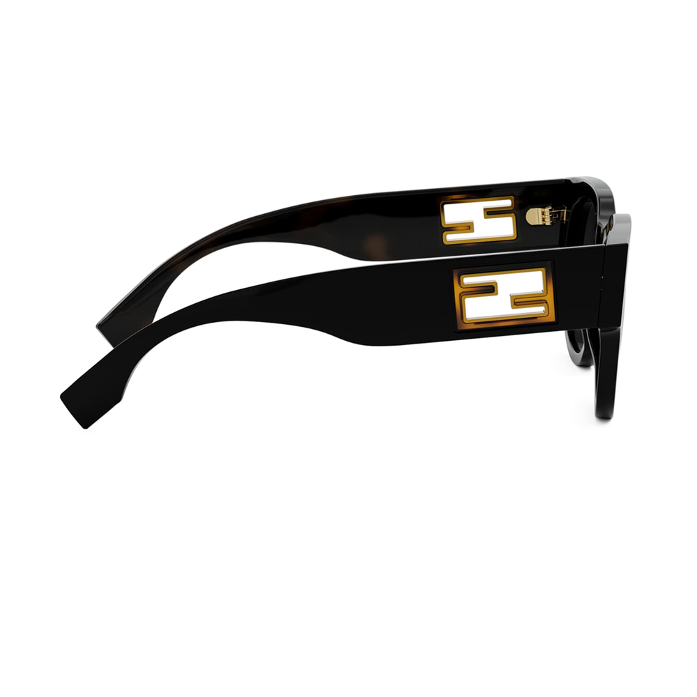 Fendi Baguette FE 40147I 01B