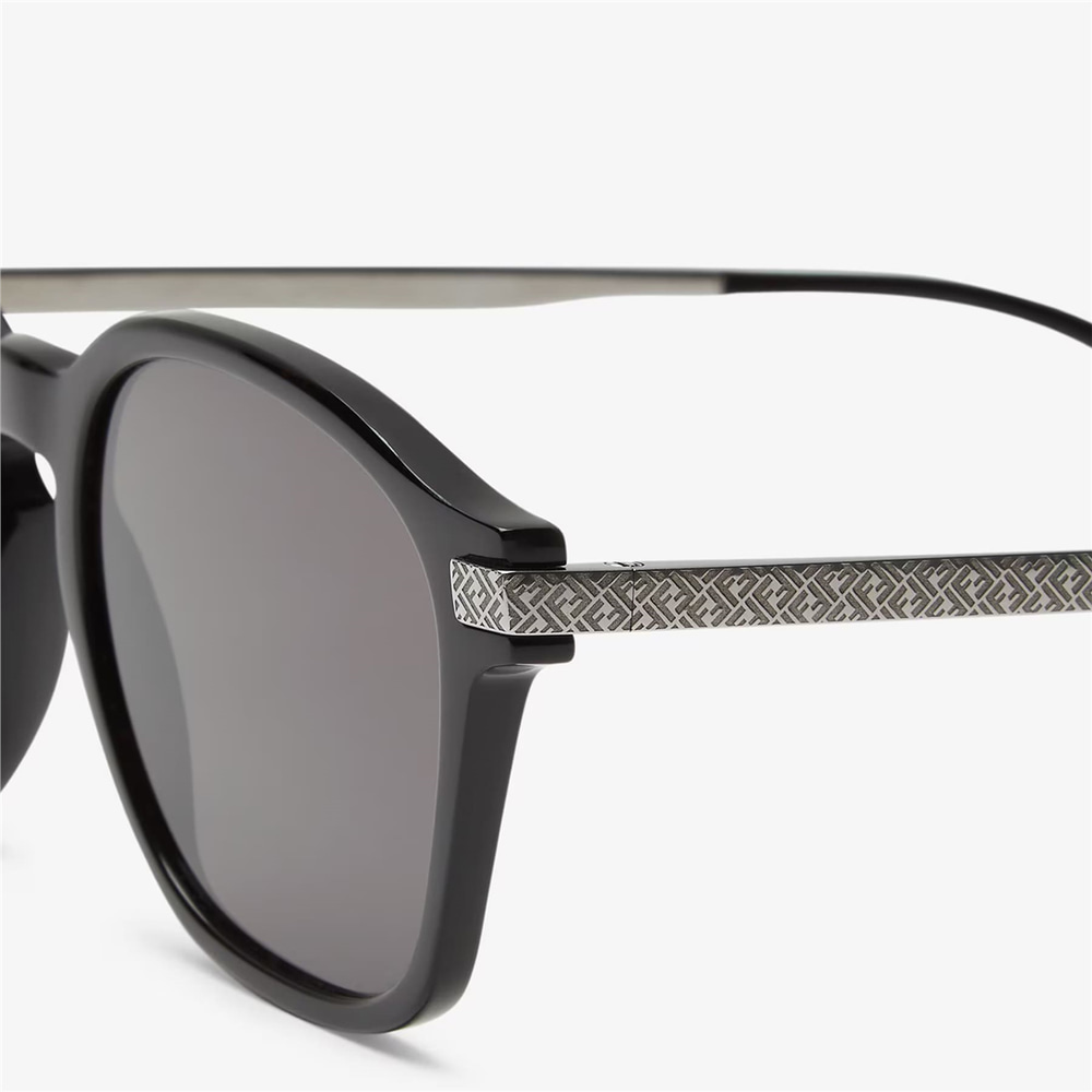Fendi Essential FE 40166I 01A