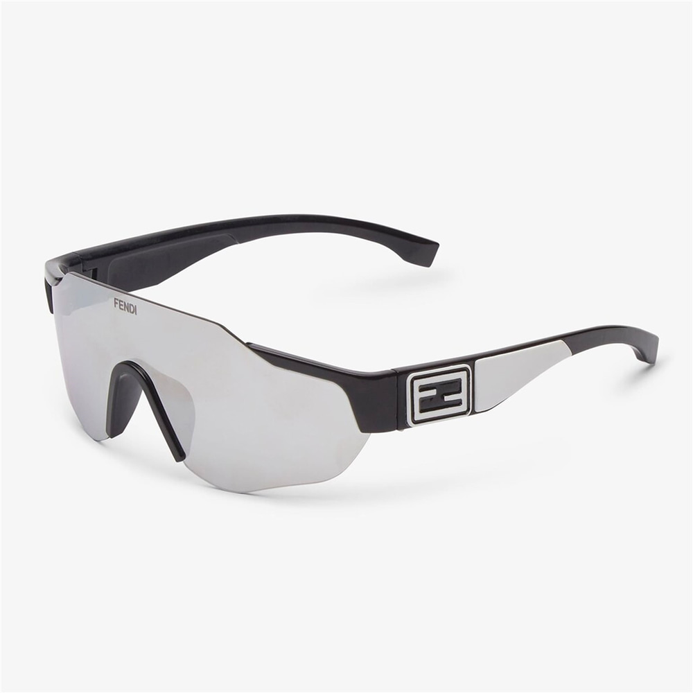 Fendi Sport Baguette FE40088U-Y 01C