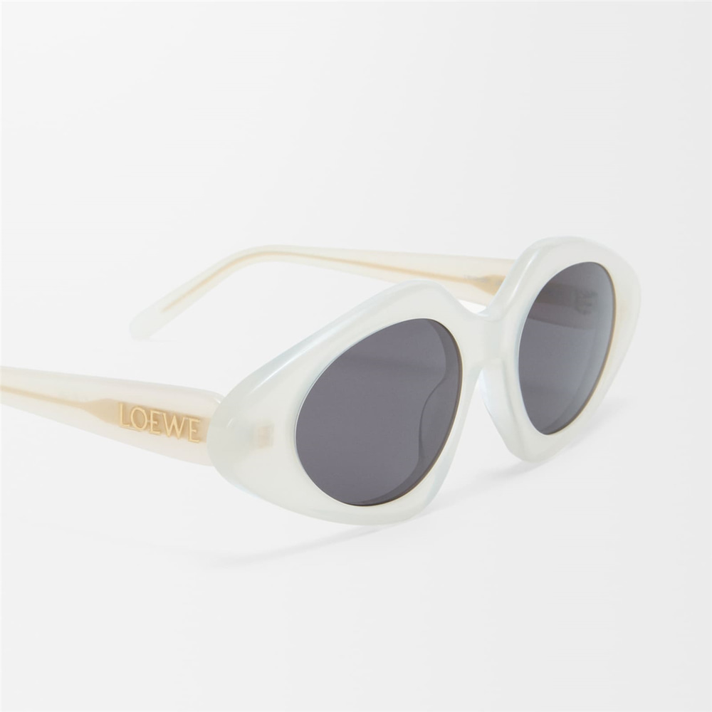 Loewe Triangle Slim LW 40185I 25A Kadın Güneş Gözlüğü