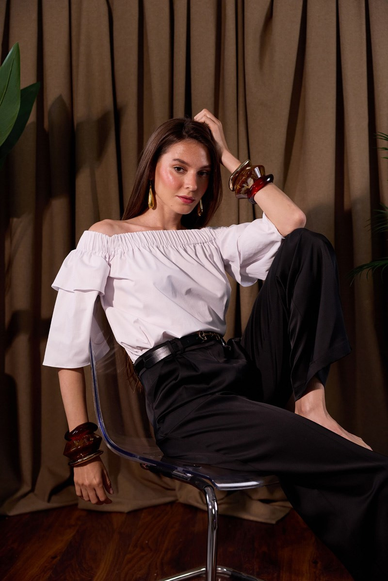 Noir White Blouse