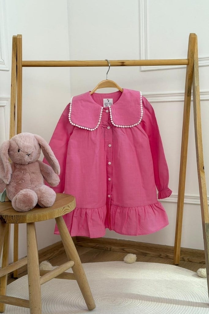 Düğmeli Dantel Yaka Elbise