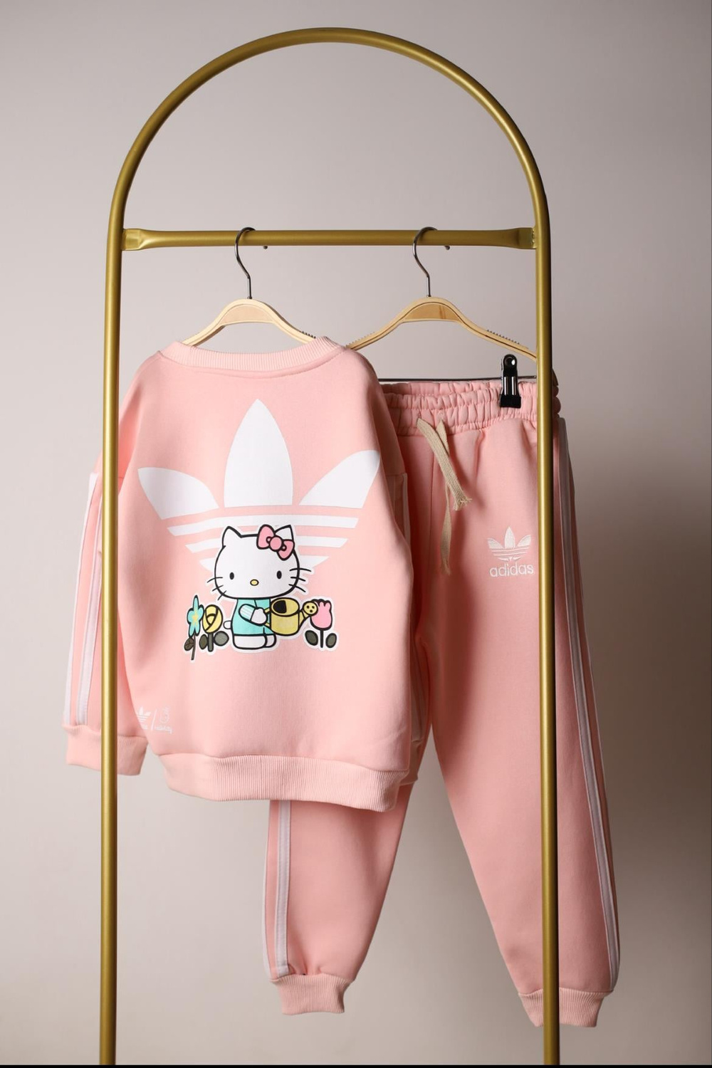 Hello Kitty Spor Logolu Eşofman Takımı